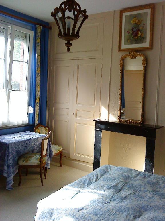 Chambres D'Hotes Intra Muros 아라스 외부 사진